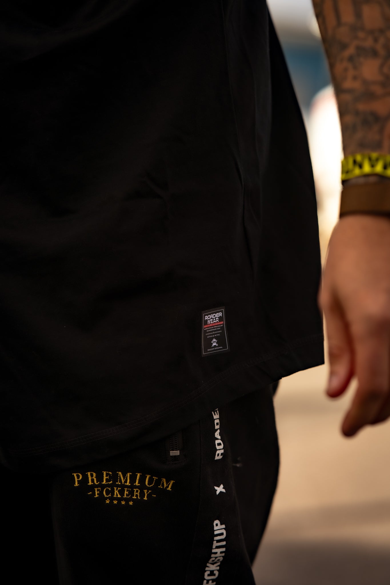 Roaderwear T-shirt - Merch Black Tee