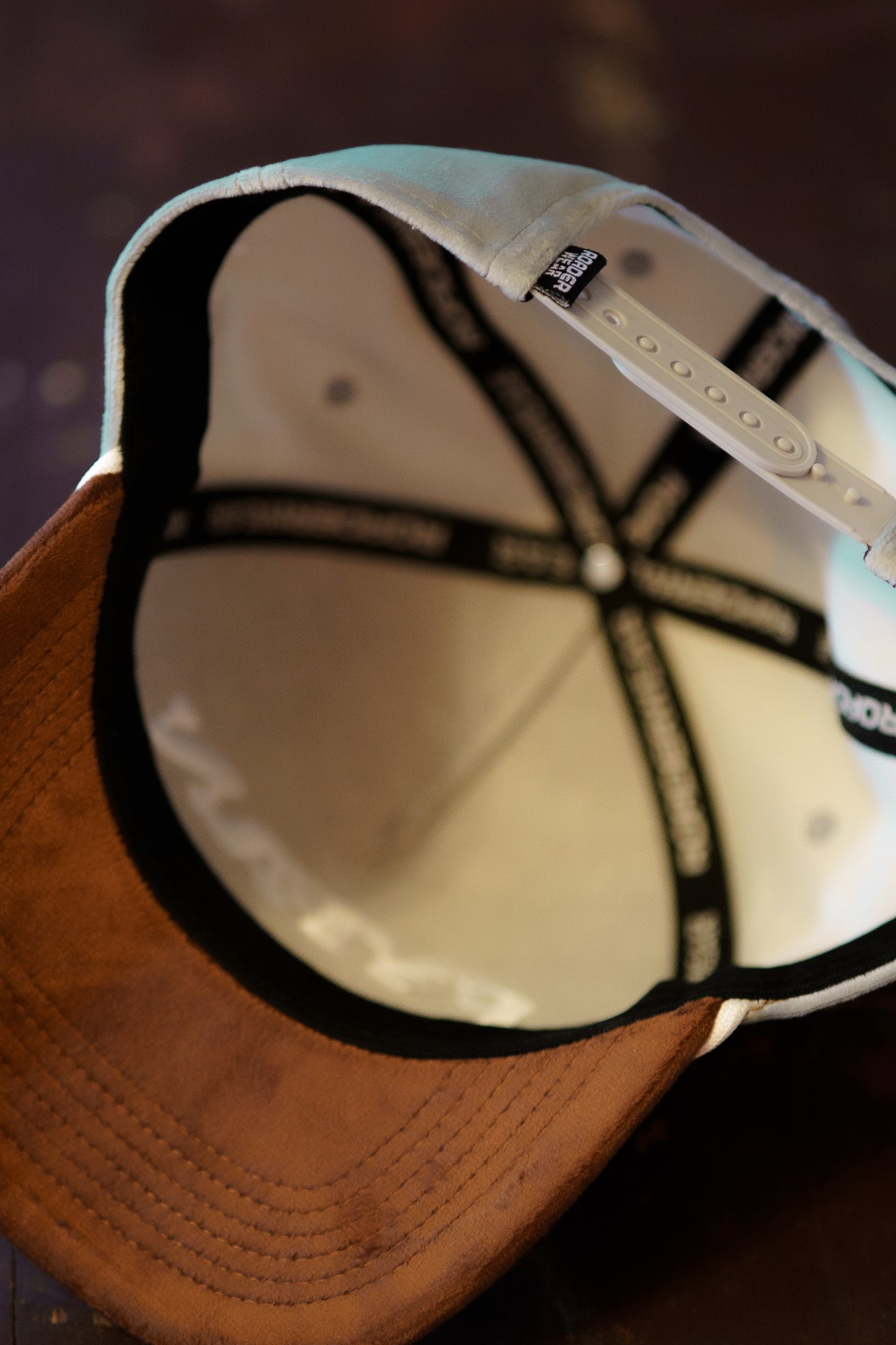 FYFAN. Silver Keps 5-panel