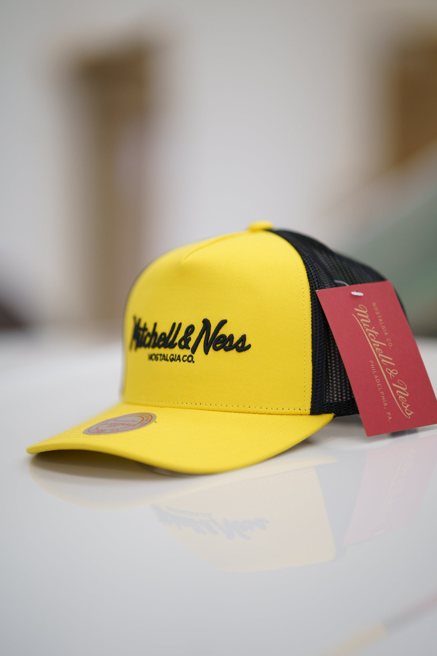 Mitchell & Ness Keps - Own Brand Pinscript Yellow/Black Trucker