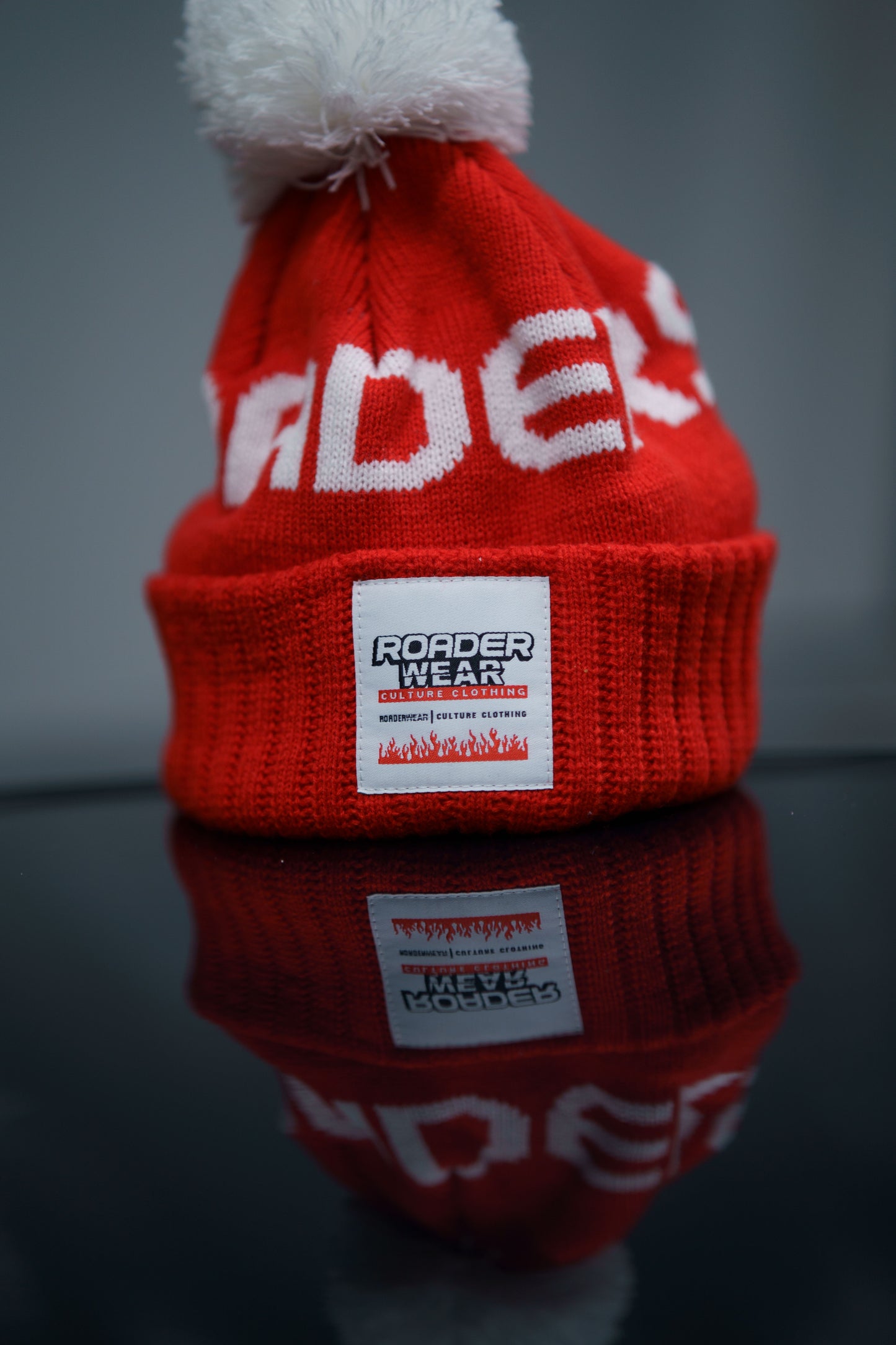 The Classic Onroaders Beanie / Mössa med toffs