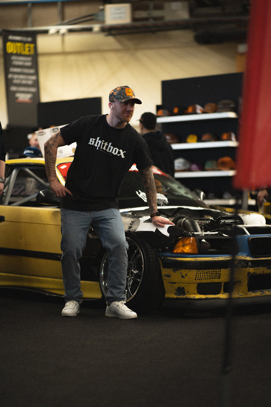 "Shitbox" Acidwash Svart Tee T-shirt – Vitt tryck