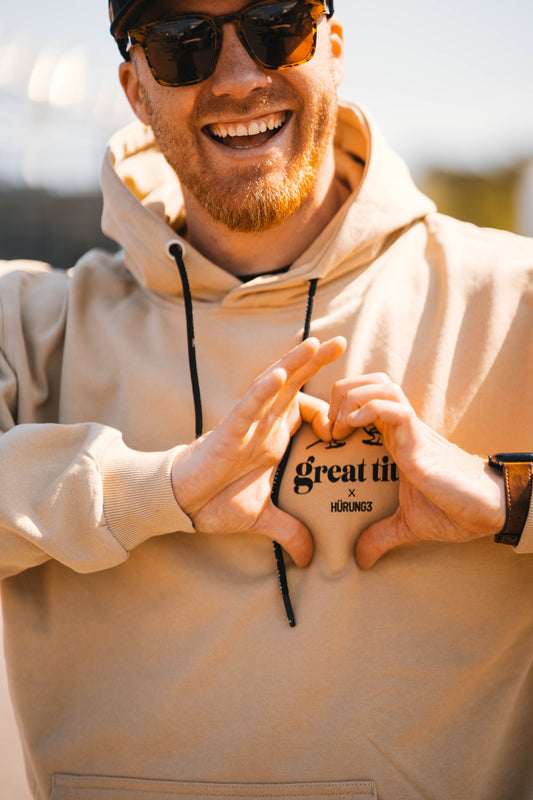 HÜRUNG3 Classic Great Tits Sand Hoodie