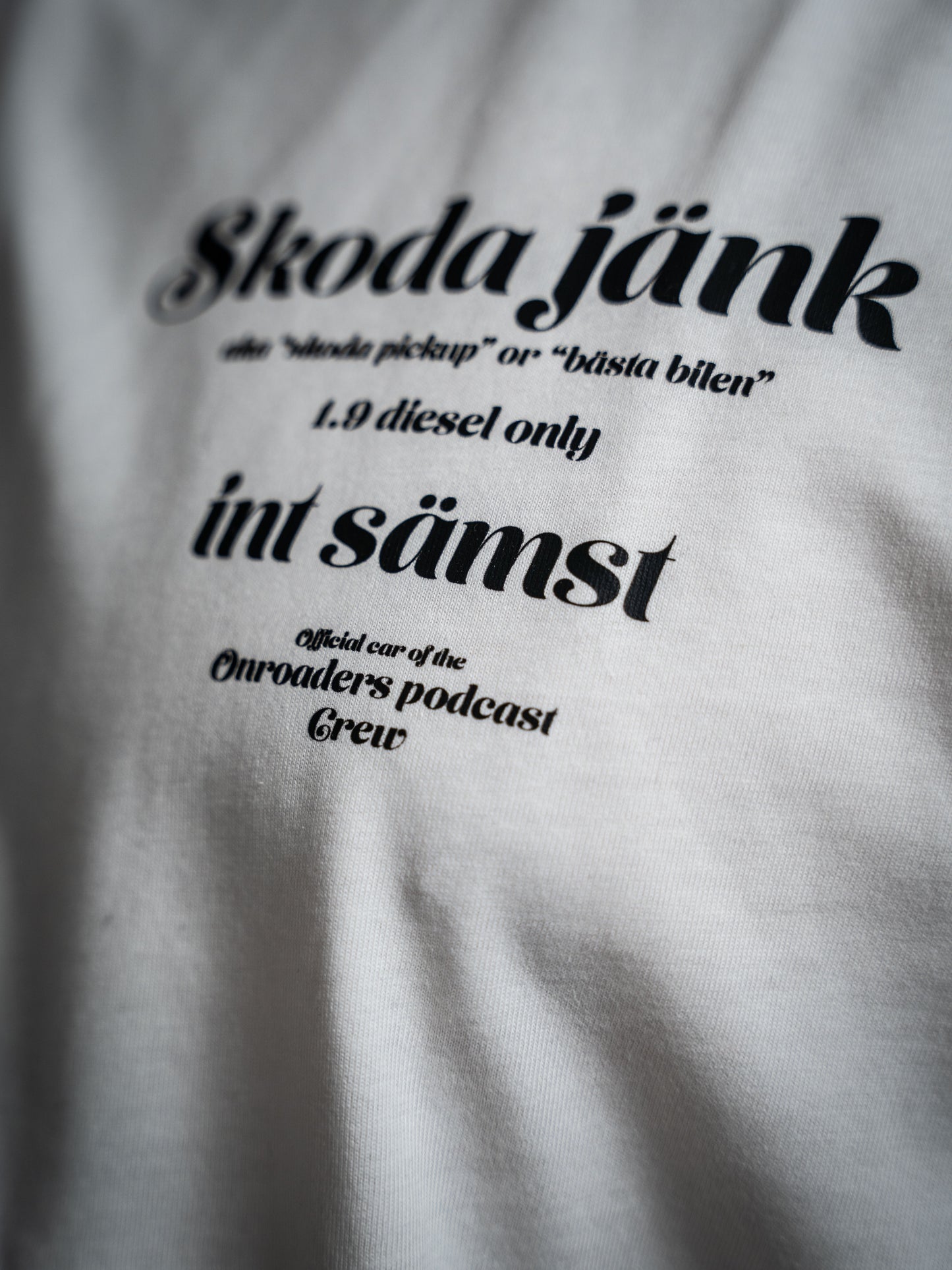 ONROADERS PODCAST SKODAJÄNK WHITE T-SHIRT