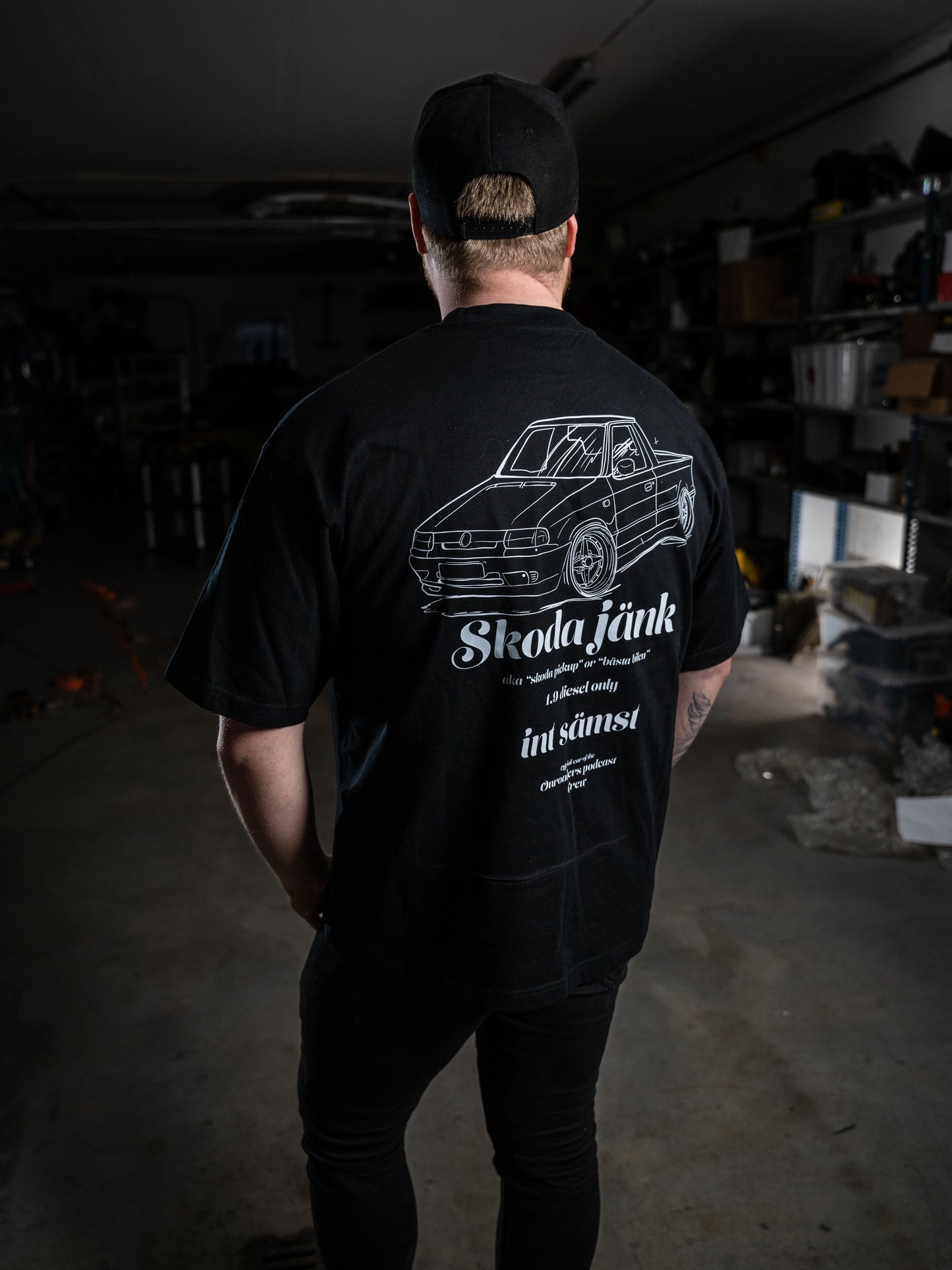 ONROADERS PODCAST SKODAJÄNK BLACK T-SHIRT