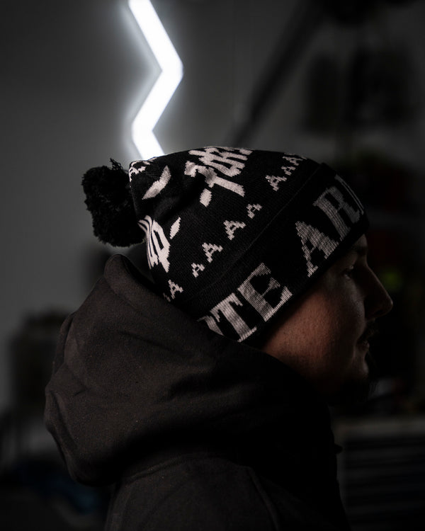 Roaderwear Beanie - Automotive Armada med toffs!