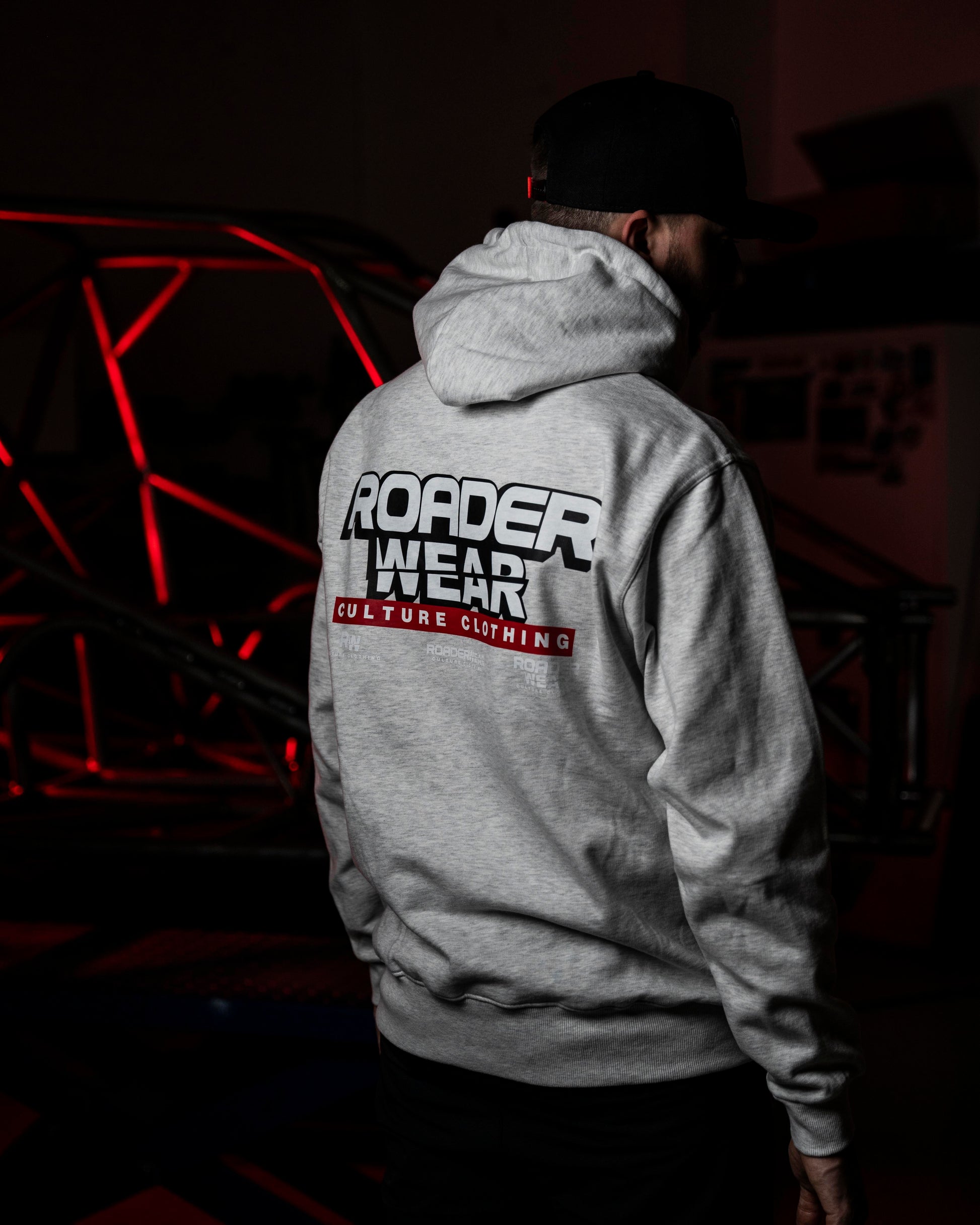 Grå Roaderwear Hoodie med Roaderwear logga på ryggen