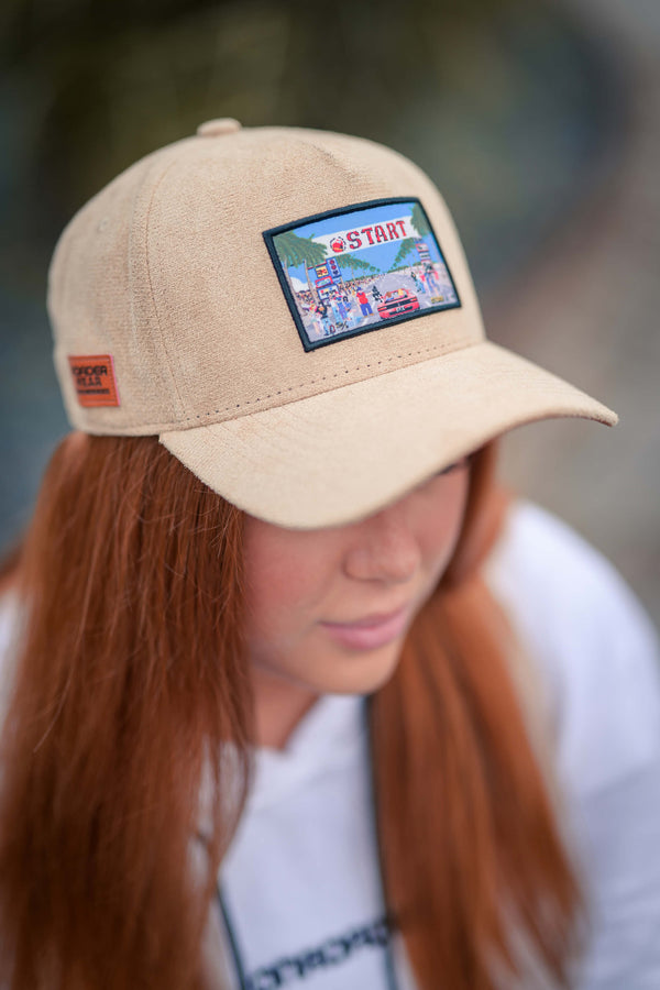 THE SAND OUTRUN PATCH TRUCKER SNAPBACK