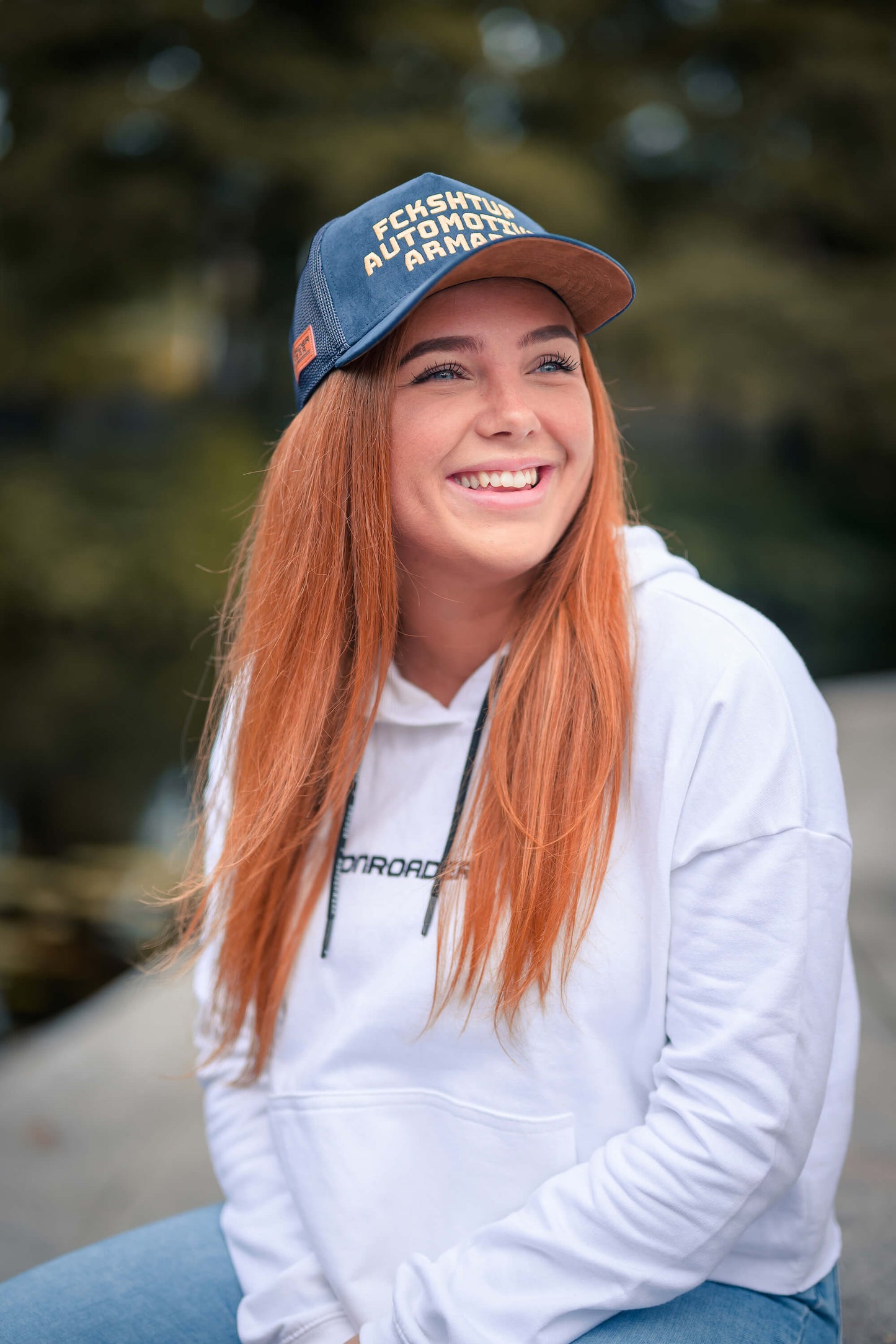 Onroaders White Cropped Hoodie