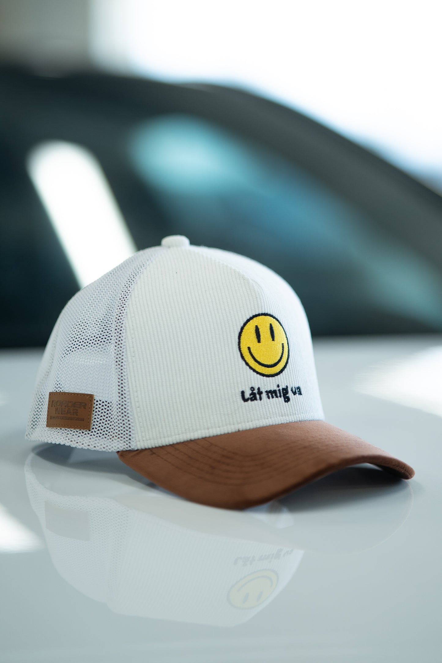 Roaderwear Vit 5-panel Truckerkeps - Låt Mig Va!