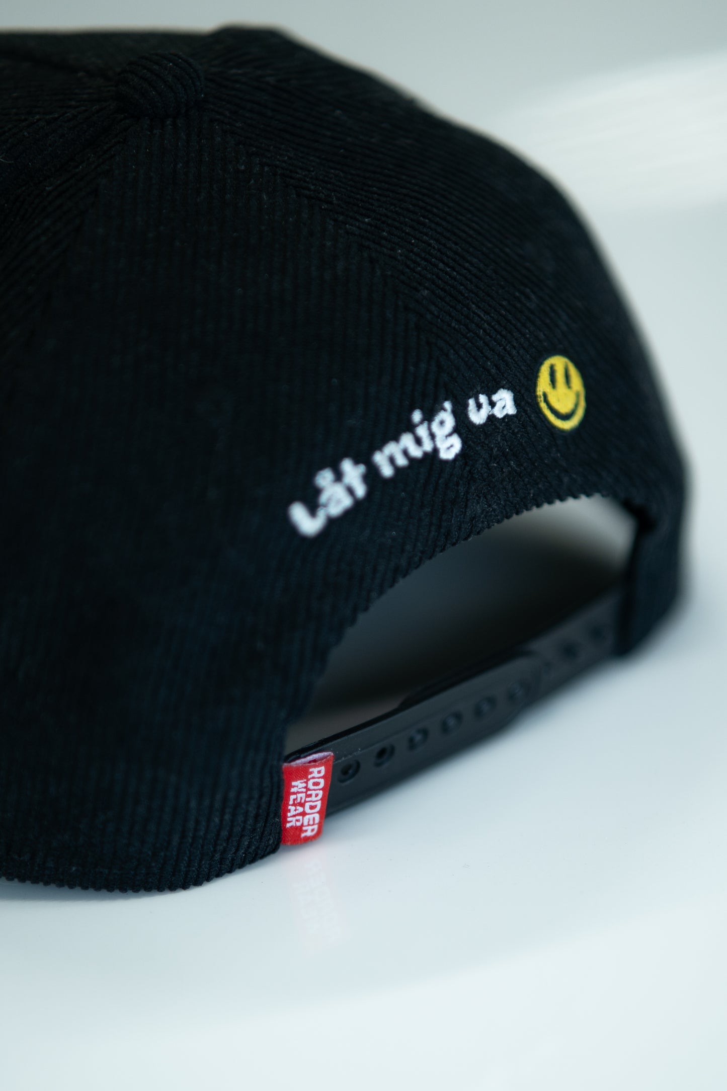 Roaderwear Svart 5-panel Truckerkeps - Låt Mig Va!