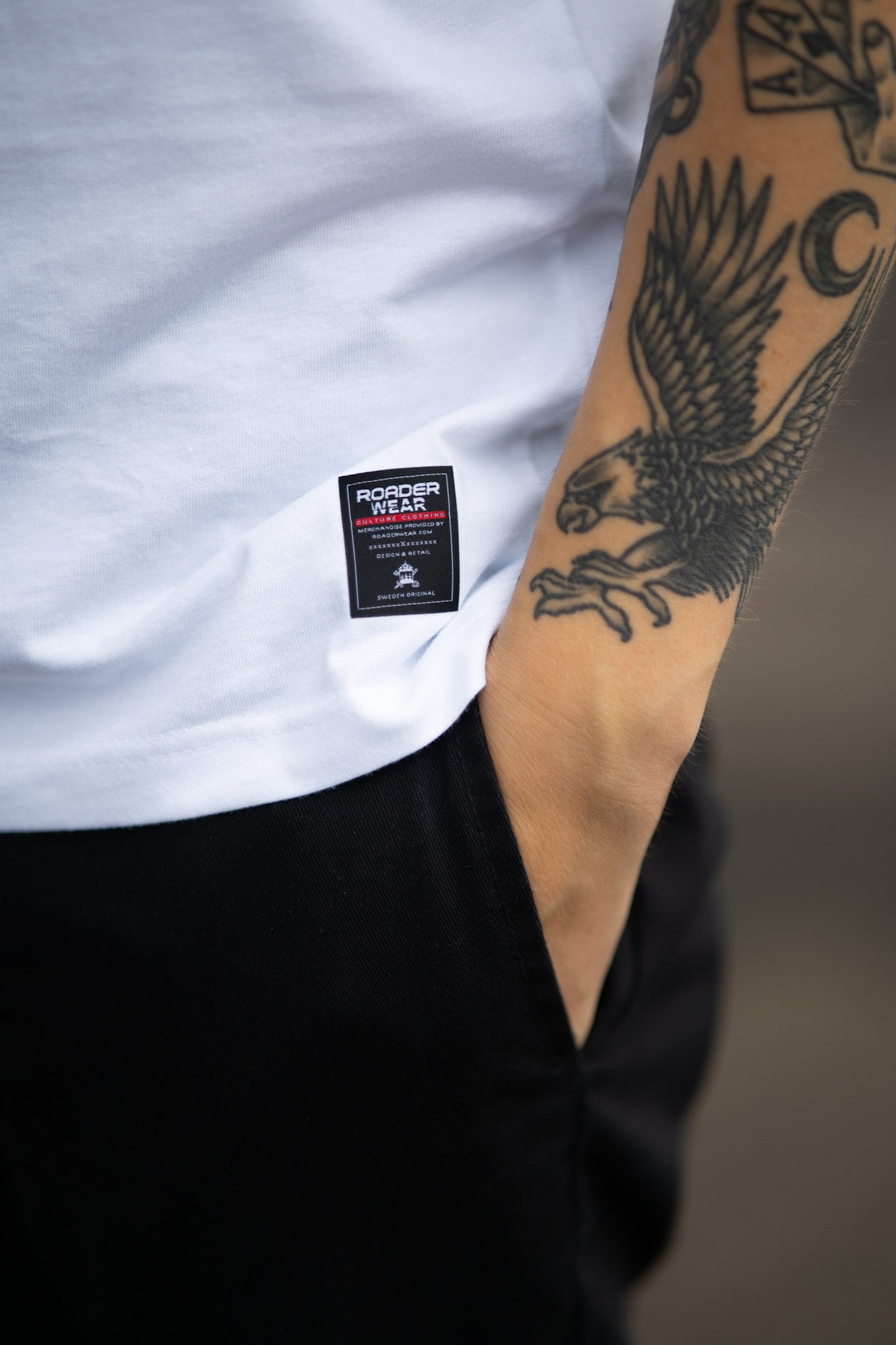 Roaderwear Im Going Nowhere Fast Vit Classic T-shirt