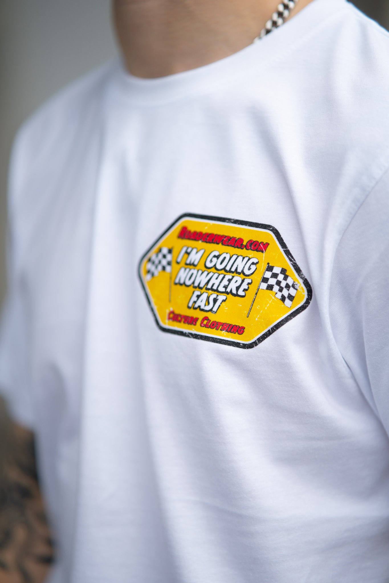 Roaderwear Im Going Nowhere Fast Vit Classic T-shirt