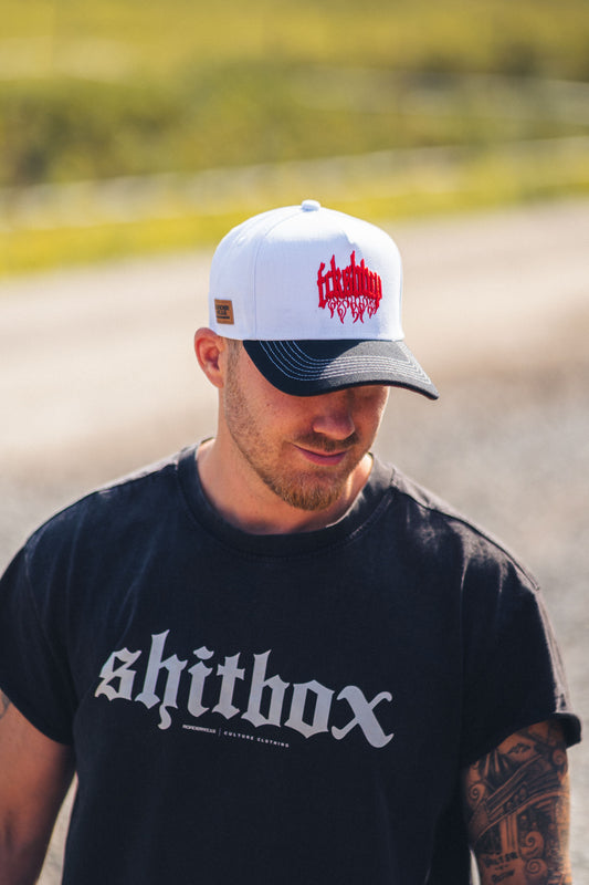 Fckshtup Flames White / Black Baseball Cap / Keps 5-panel