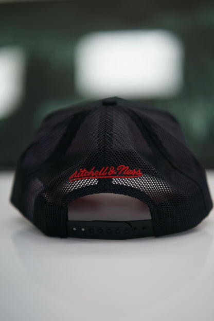 Mitchell & Ness Keps - Own Brand Black / Red Sporting Trucker - Patch