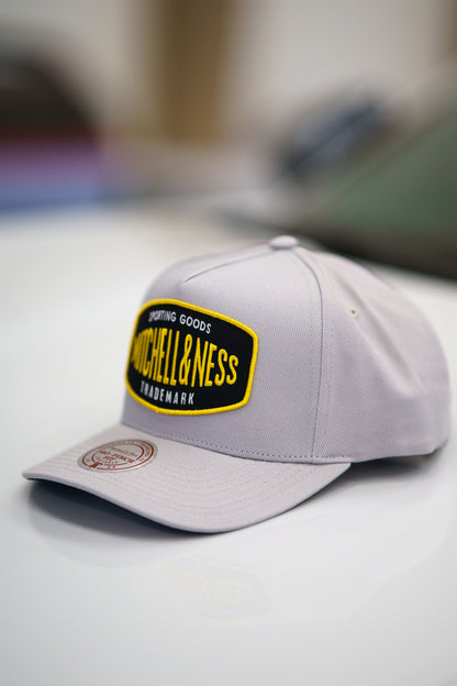 Mitchell & Ness Keps - Own Brand Grey/Yellow Sporting Trucker - Patch