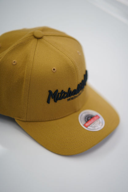 Mitchell & Ness Keps - Own Brand Pinscript Tan/Black Red Classic