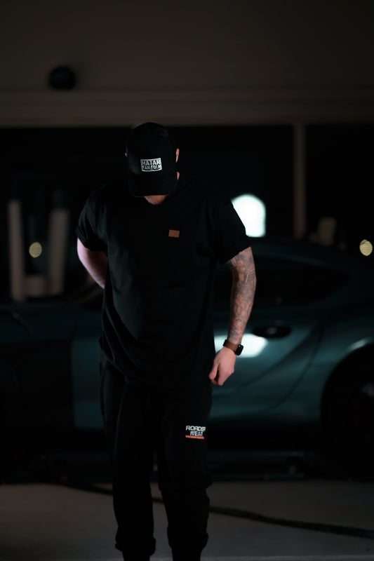 The Roaderwear Classic Patch Tee / T-shirt - Svart / Black