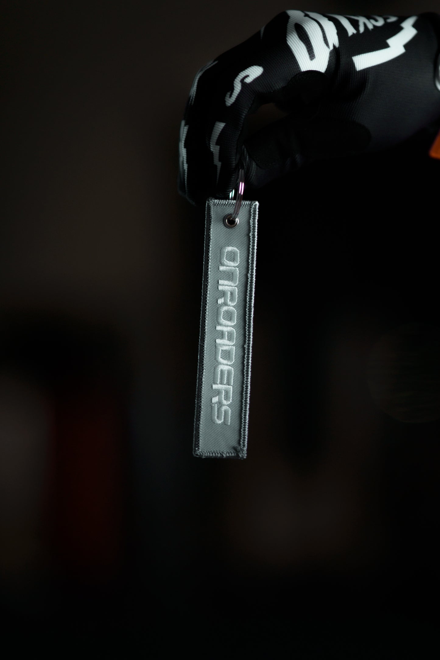 Keychain / Nyckelring Roaderwear Onroaders - Light Grey