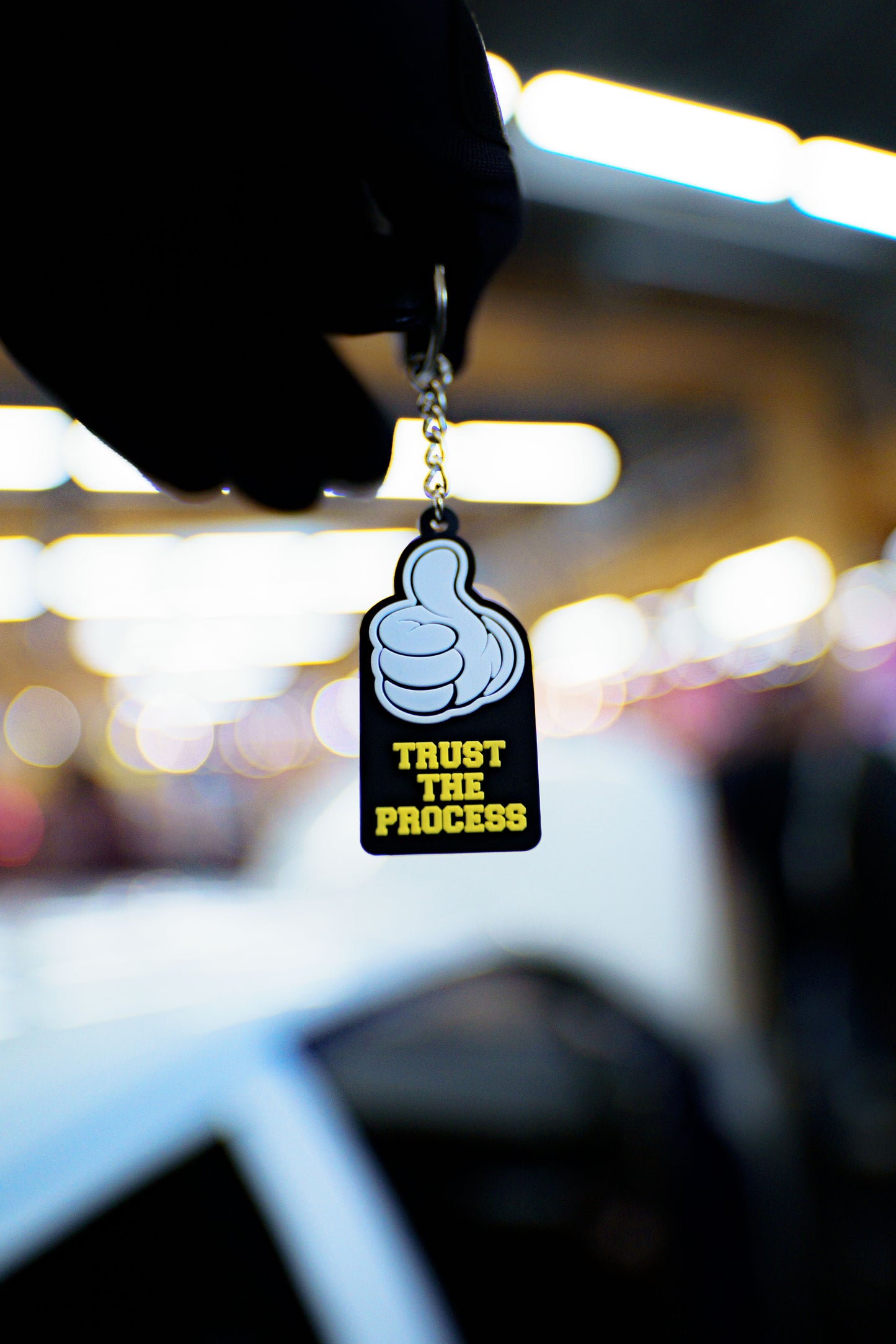Rubber Keychain / Nyckelring Trust The Process 2.0 - Black