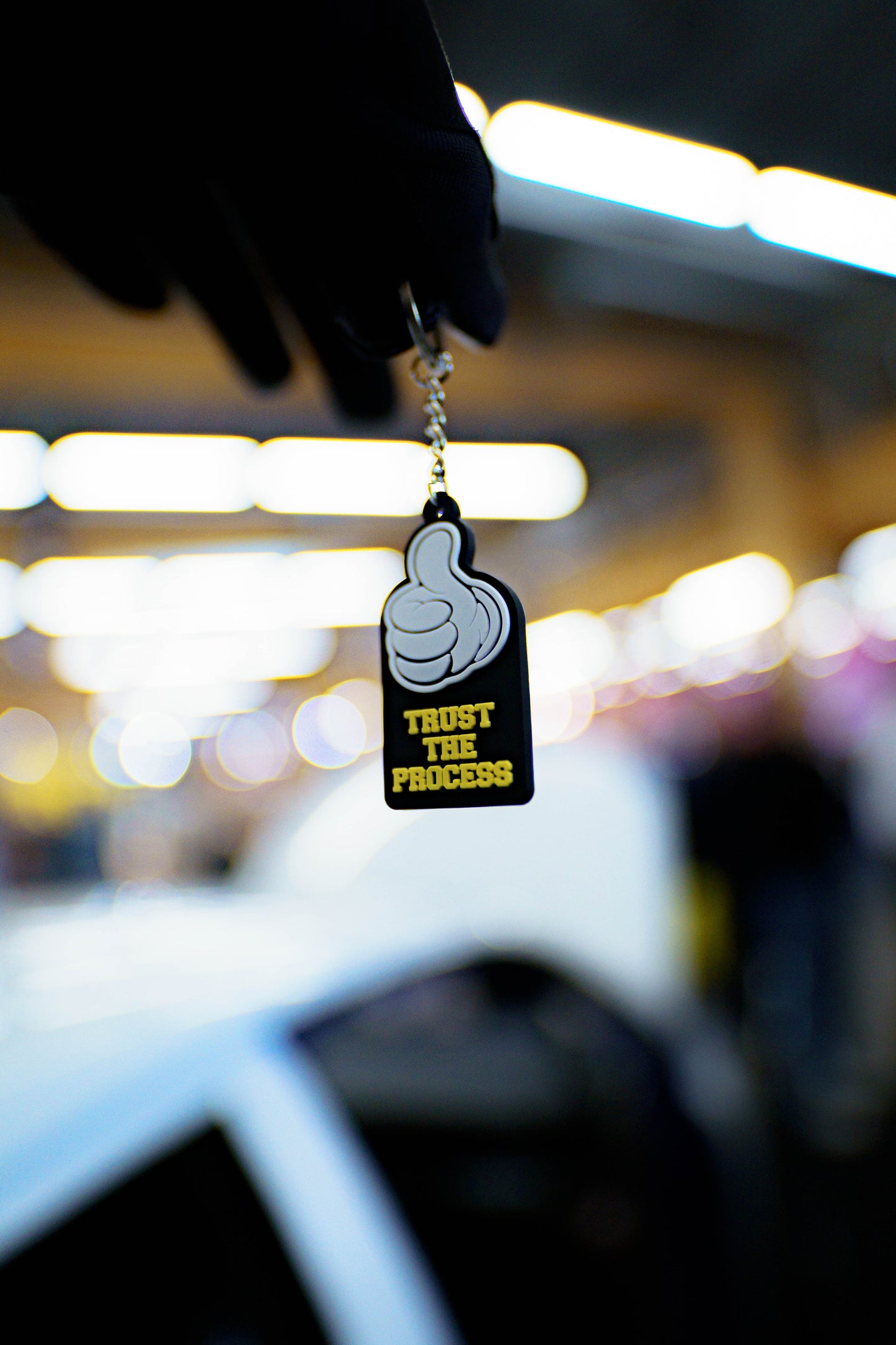 Rubber Keychain / Nyckelring Trust The Process 2.0 - Black