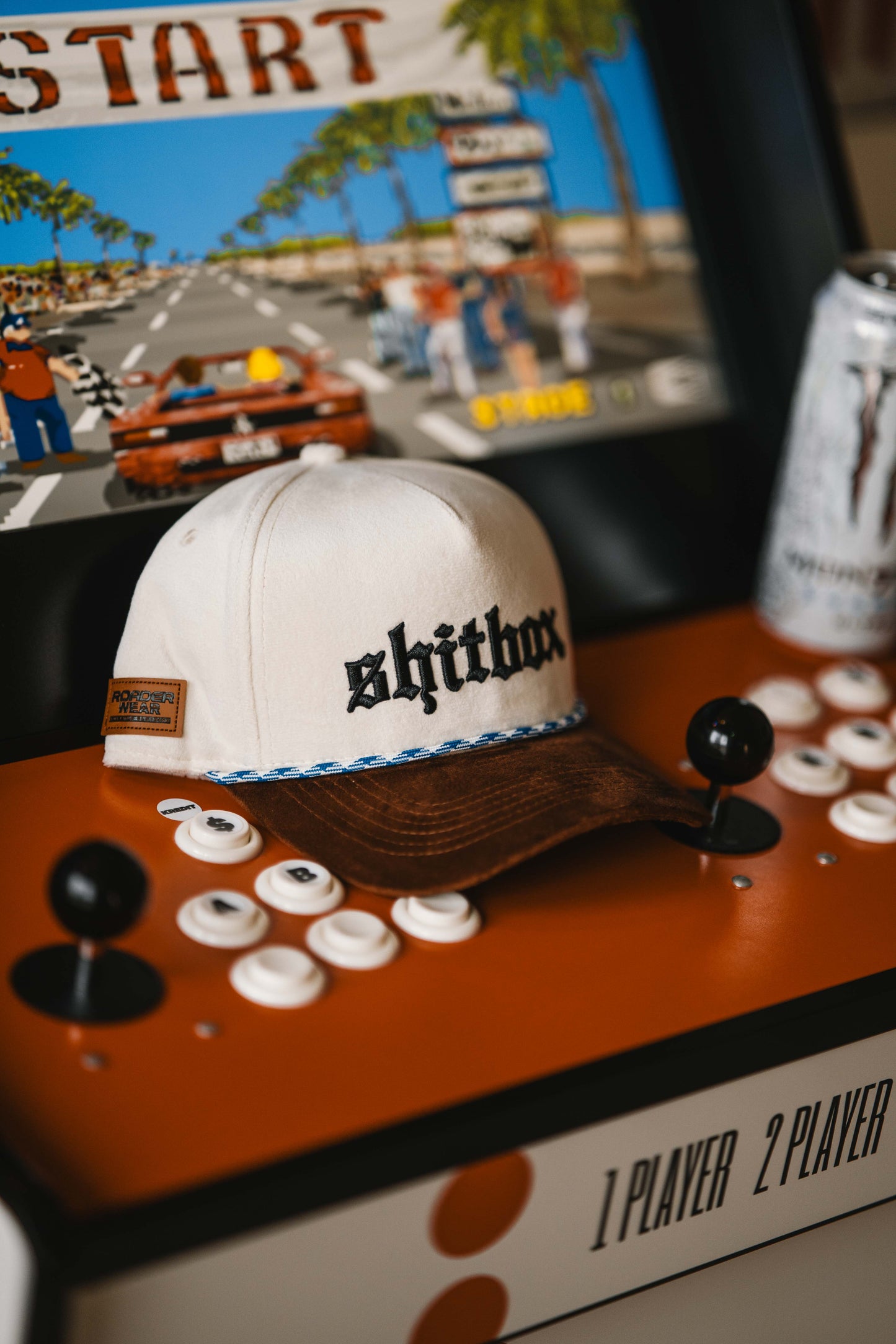 Roaderwear 5-panel keps – Shitbox Milk & Torque (Cream/Brown/Blue)