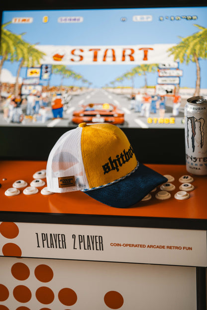 Roaderwear 5-panel keps – Shitbox Boosted Banana (Yellow/Blue/White Mesh)