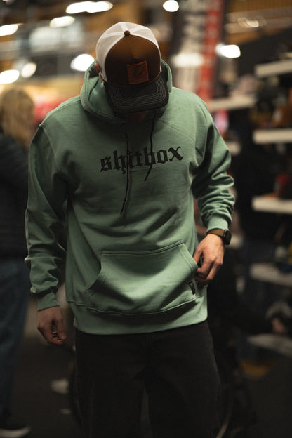 “Shitbox” Hoodie – Fern / Svart