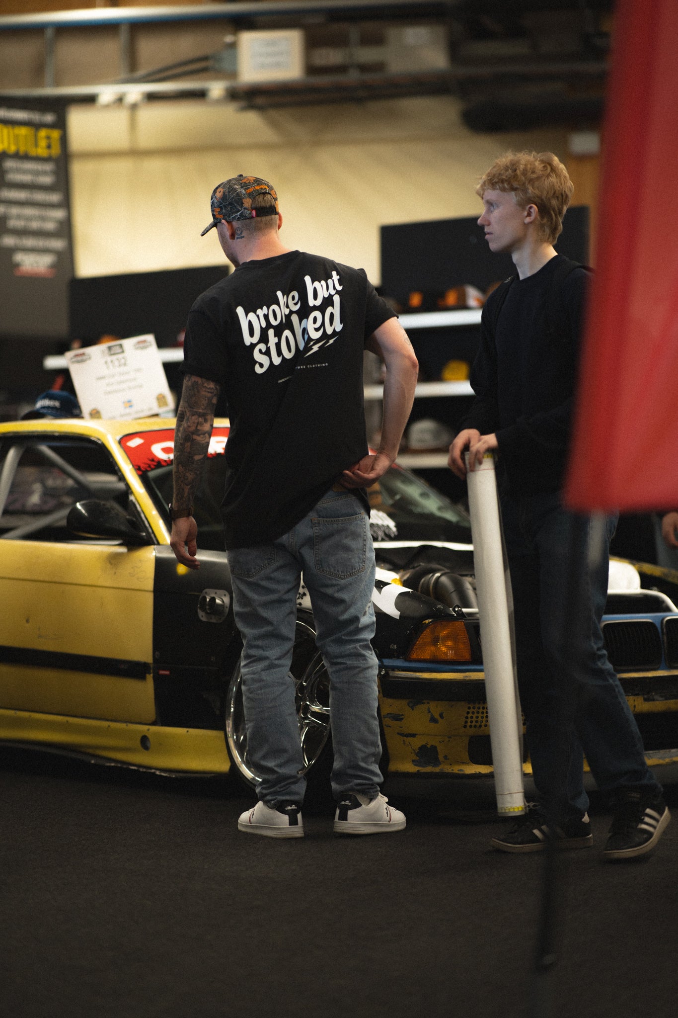 "Shitbox" Acidwash Svart Tee T-shirt – Vitt tryck