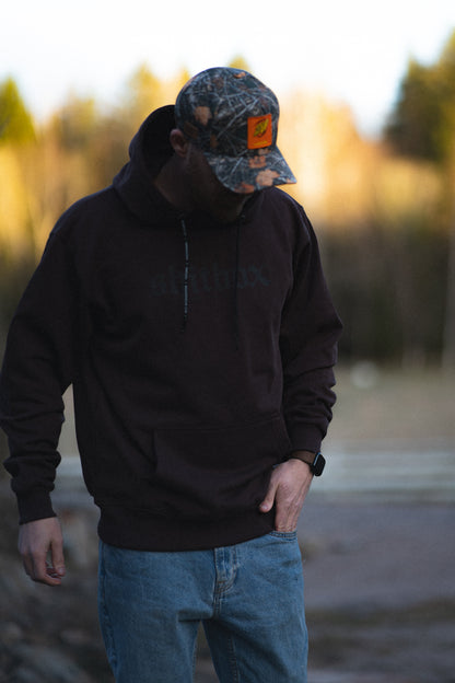 “Shitbox” Hoodie – Brun / Svart