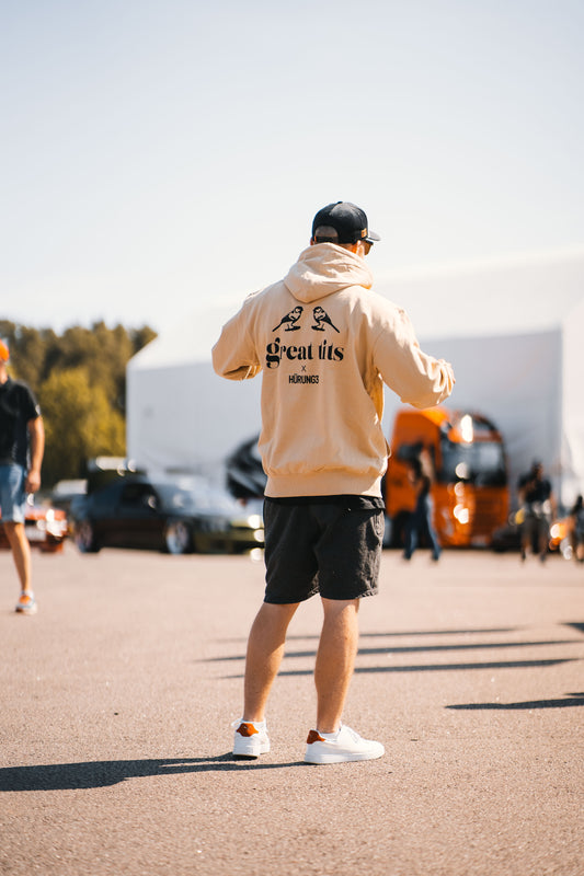 HÜRUNG3 Classic Great Tits Sand Hoodie