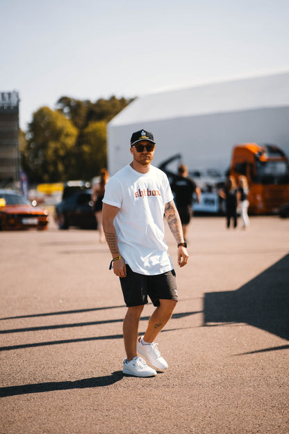 Roaderwear "Shitbox" Tee – Röd / Vit