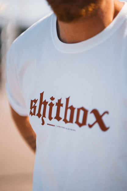 Roaderwear "Shitbox" Tee – Röd / Vit
