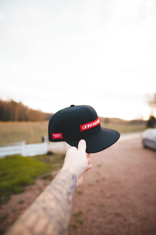 Onroaders Snapback Bar Logo Black